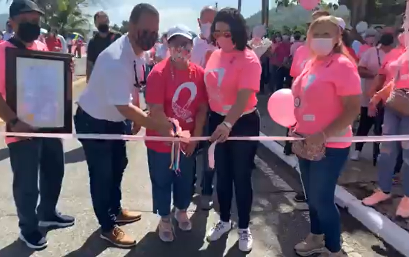 Alcalde de Utuado inaugura el Puente La Esperanza en honor a los pacientes de cancer (video)
