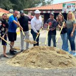 Isabela invierte $2.2 millones en la remodelación del Centro Empresarial Playero su Villa Pesquera