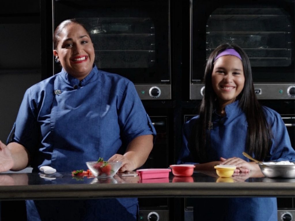 Chef Noelian Ortiz conmemora el Día Internacional de la Artritis junto a su hija con una receta especial