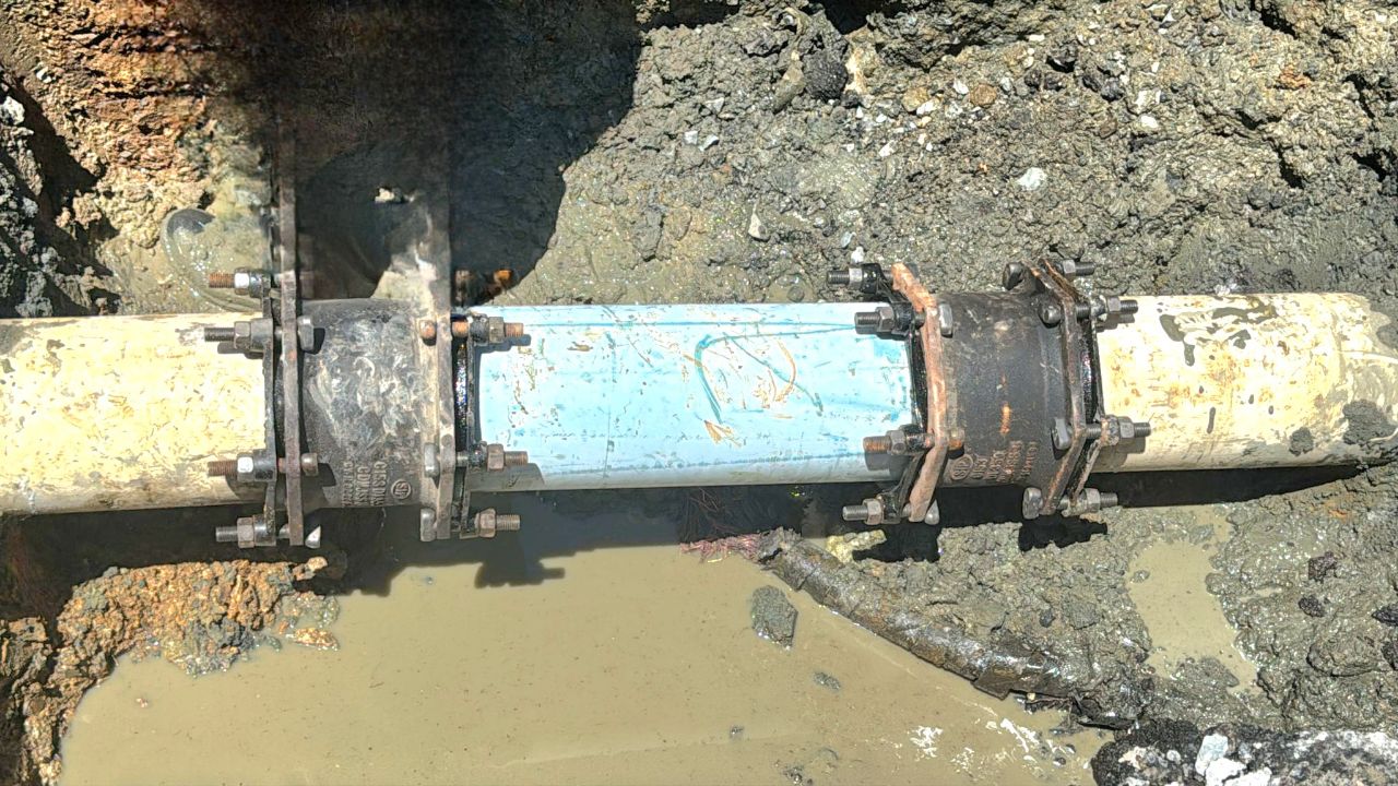 AAA reanuda operaciones en la Planta de Filtros Mameyes Limón tras alta turbidez; reparan salidero en Utuado